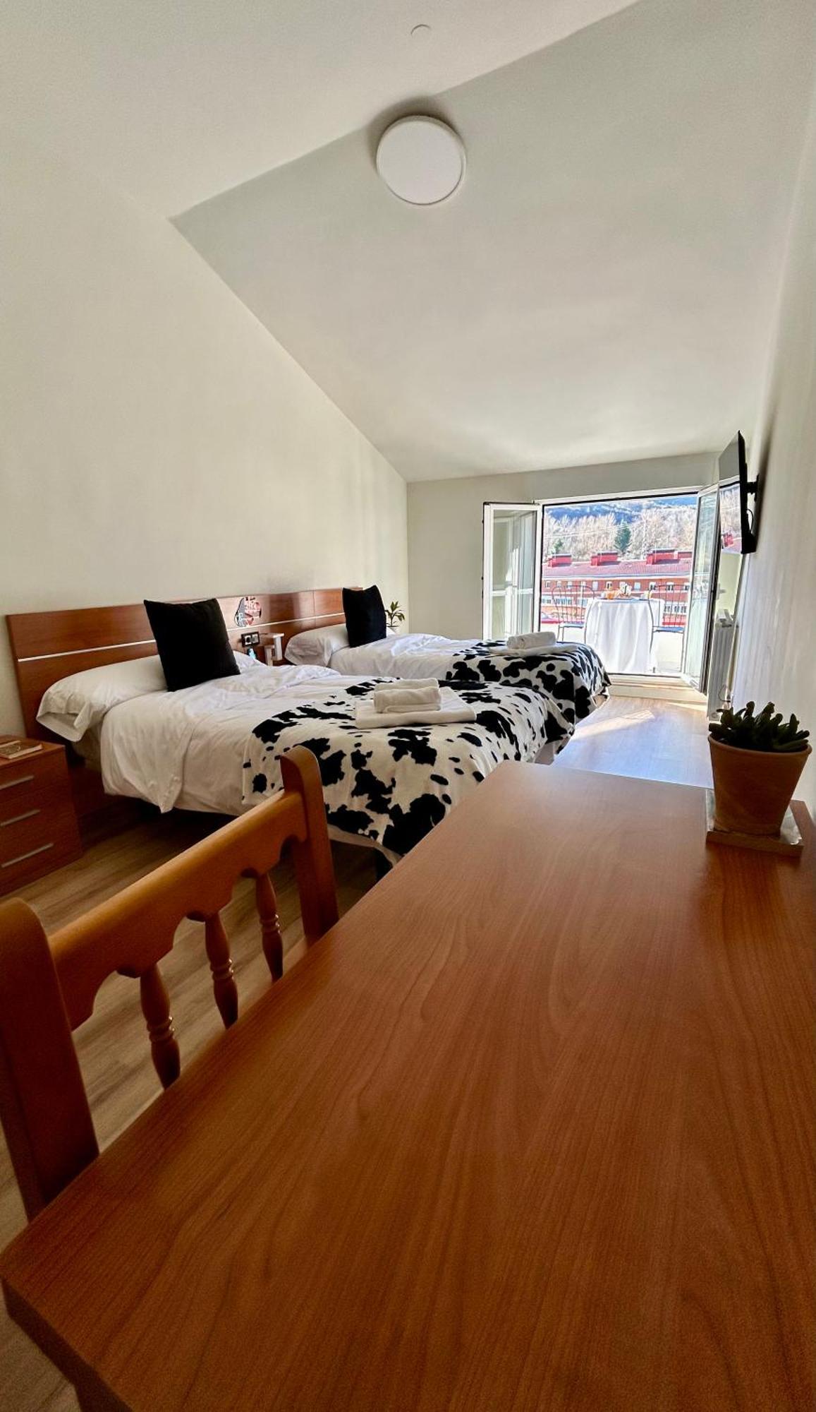 Bicis & Vacas Otel La Pola de Gordon Dış mekan fotoğraf